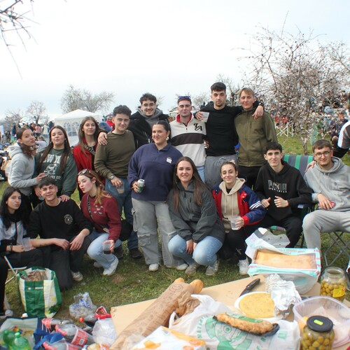 XXV Muestra almendro en flor (119)